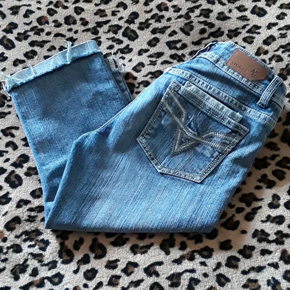 Vigoss capri jeans size 3 or 27x16inseam